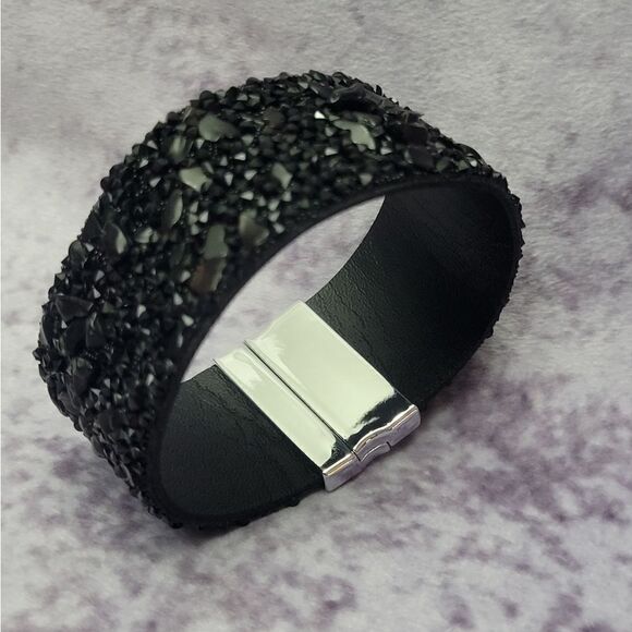 Gem and Crystal Bracelets - Picture 5 of 16